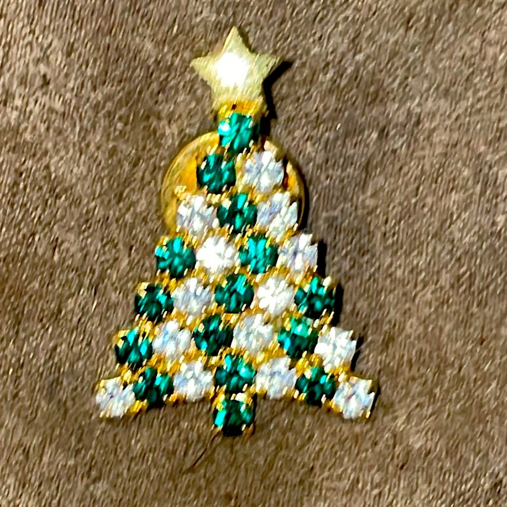 Vintage Christmas tree lapel pendant 